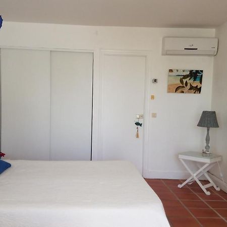 Appartement Rez-De-Chaussee De Villa A 1 Minute De La Plage Saint-Francois  Exteriör bild