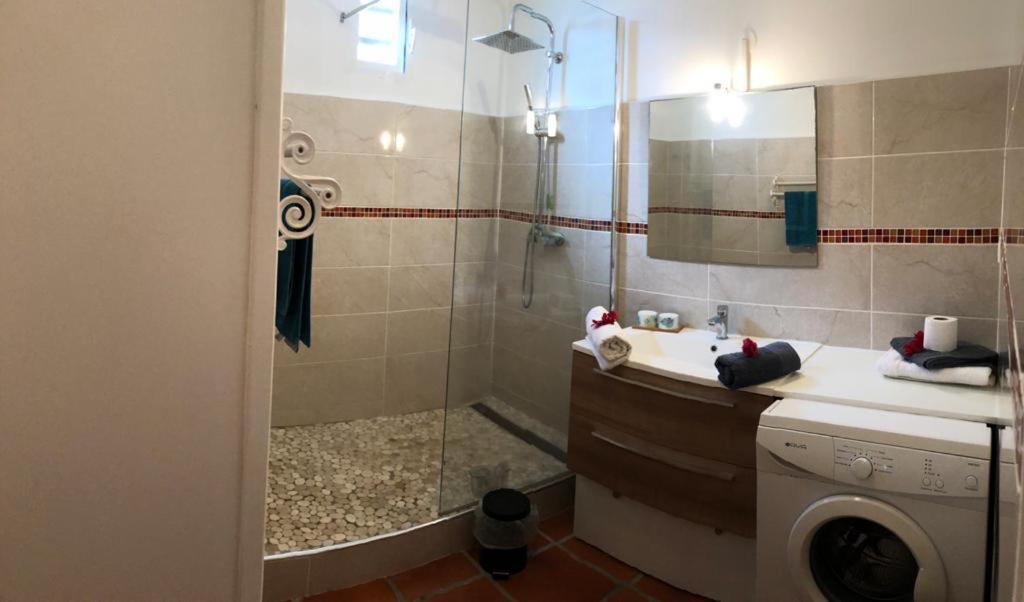 Appartement Rez-De-Chaussee De Villa A 1 Minute De La Plage Saint-Francois  Exteriör bild